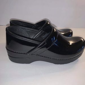 Dansko Black Patent leather Clog 9